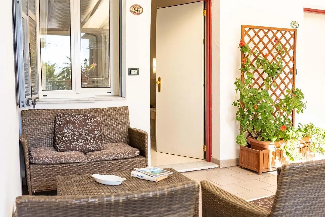 Hotel Marinella San Remo 3*,